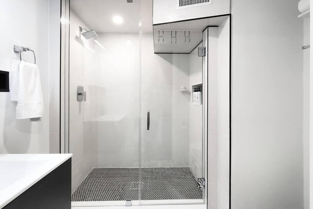 Renovated Guest Suite Near The Lake & High Park In Toronto! Esterno foto
