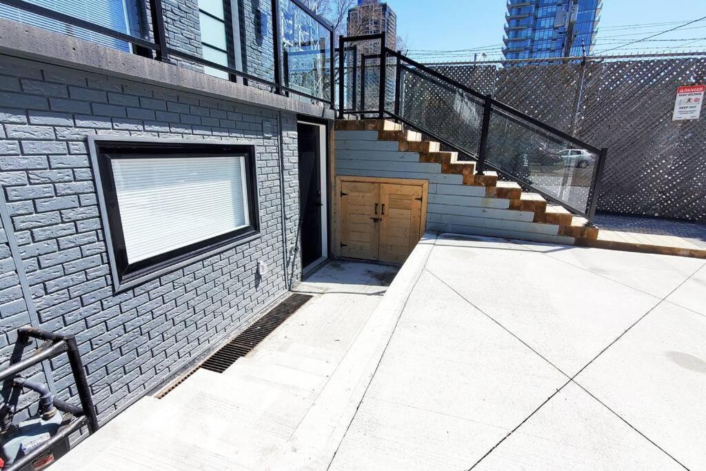 Renovated Guest Suite Near The Lake & High Park In Toronto! Esterno foto